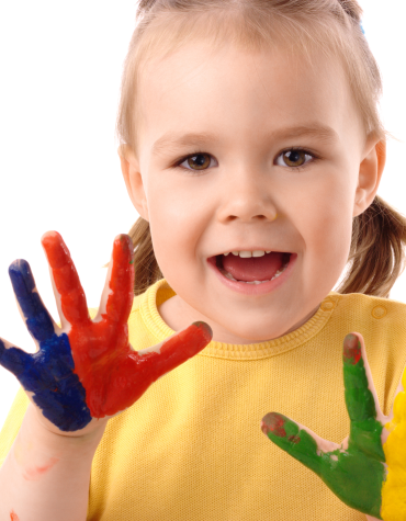 child hand painting